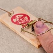Dito a scatto osteopata segrate